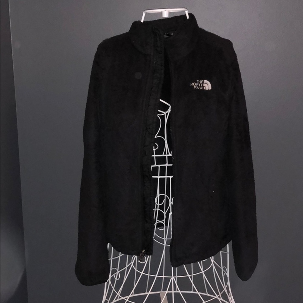 Black north face jacket